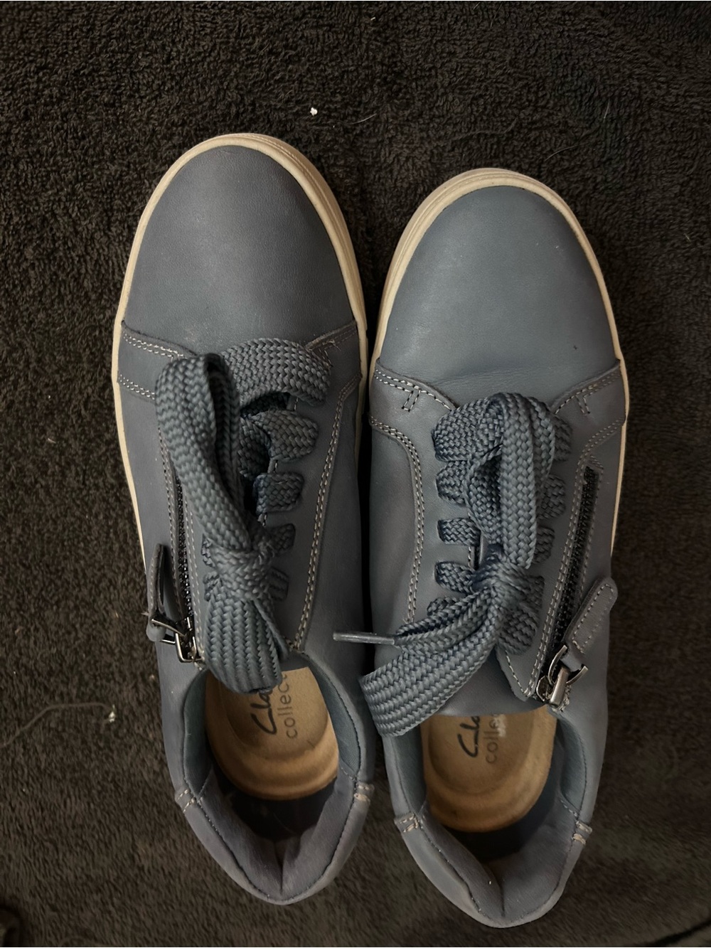 Clarks Mykah Joy low-top leather platform sneakers in Blue